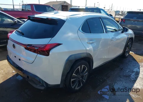 2019 Lexus Ux 200 z USA, uszkodzony, nr VIN JTHY3JBH3K2012961